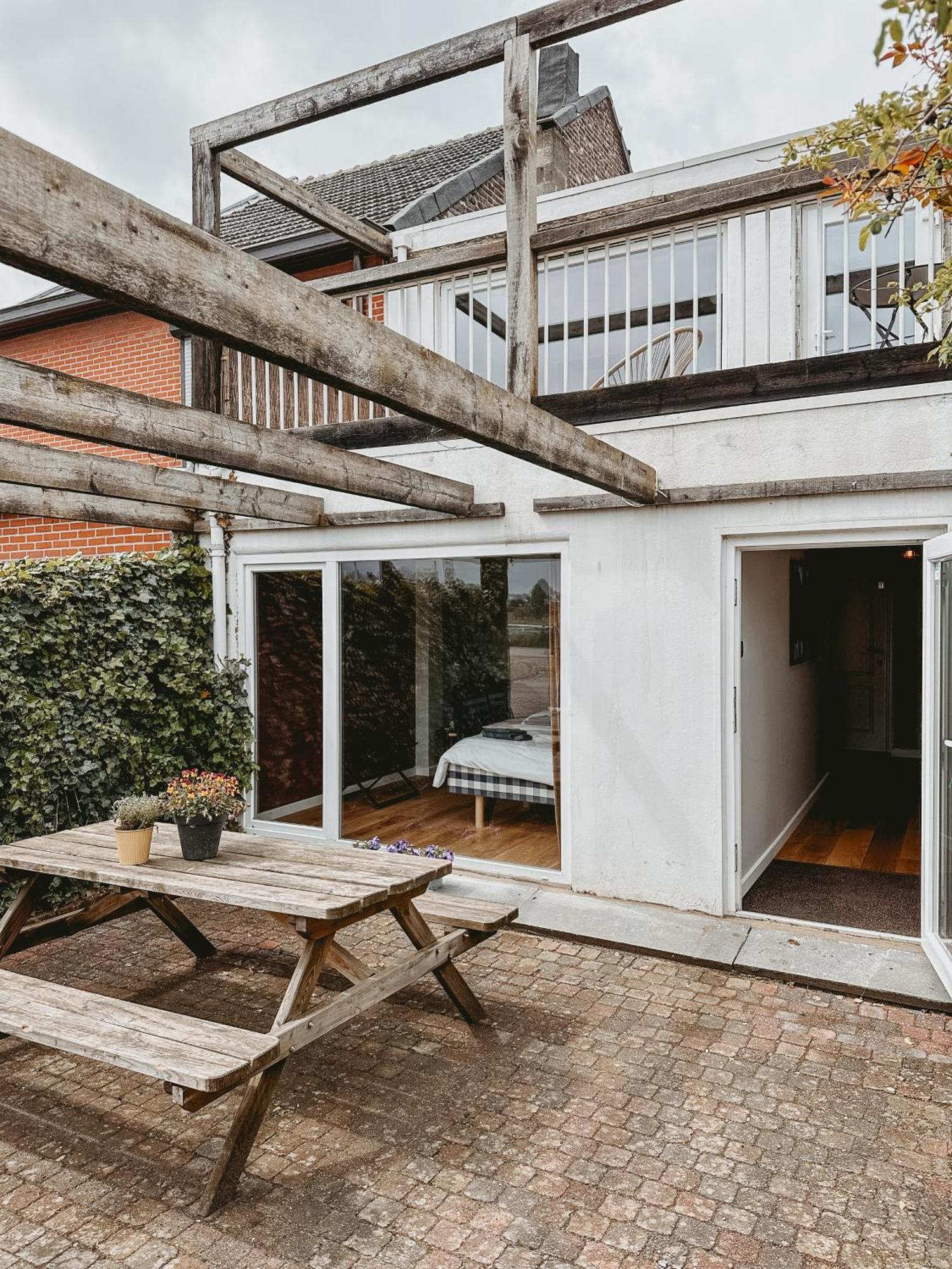 Maas Suites Lanaken Exterior foto